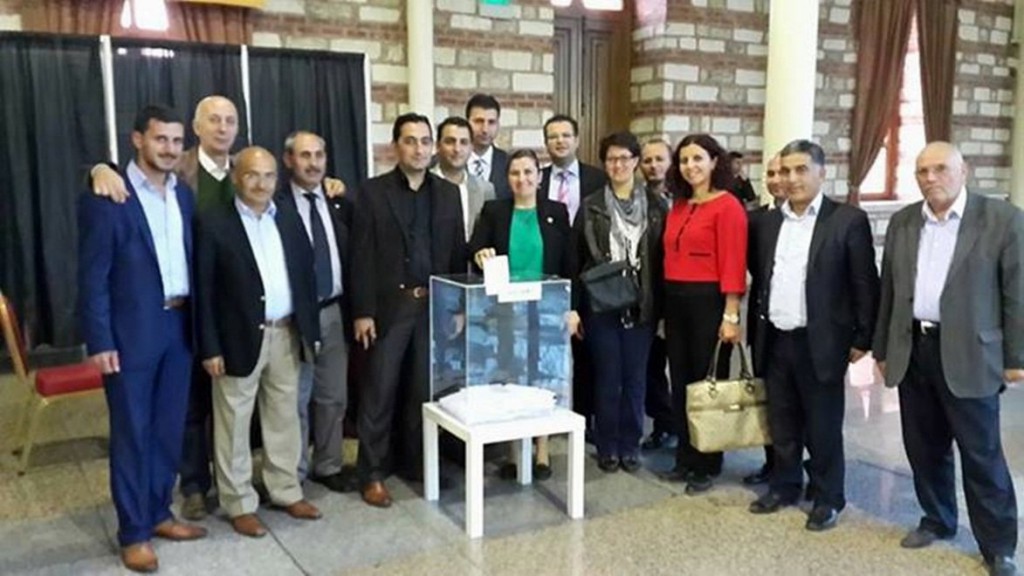 AK PARTİ SİLİVRİ TEŞKİLATI`NDA TEMAYÜL HEYECANI