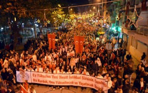 CUMHURİYET YÜRÜYÜŞÜ`NE BİNLERCE SİLİVRİLİ KATILDI