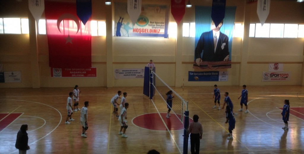SİLİVRİ`DE Kİ VOLEYBOL ŞAMPİYONASINDA FİNAL GÜNÜ