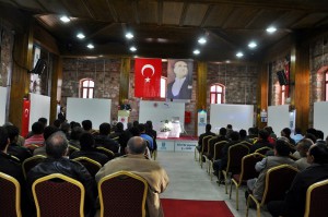 SİLİVRİ’DE ‘AİLENİN ÖNEMİ, AİLEDE KADIN VE ERKEĞİN ROLÜ’ KONULU PANEL