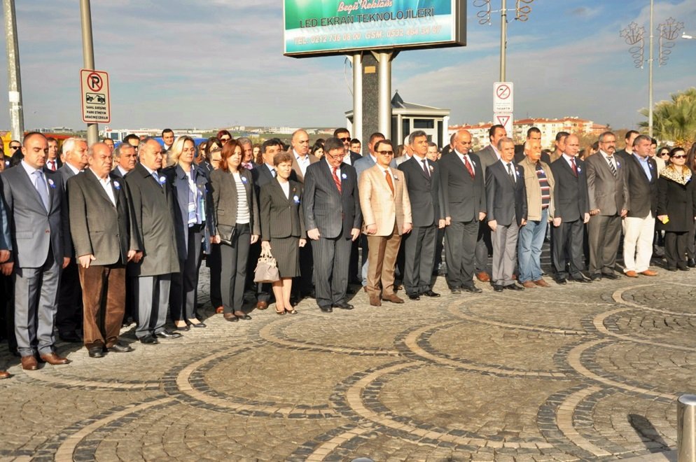 SİLİVRİ’DE ÖĞRETMENLER GÜNÜ KUTLAMASI YAPILDI
