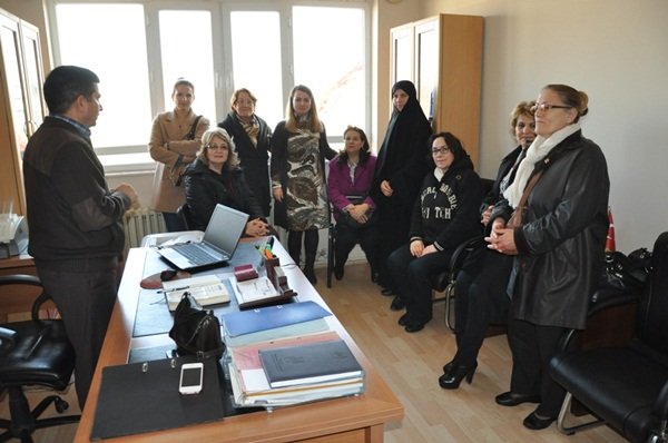 CHP’li Kadınlardan Eğitime Destek