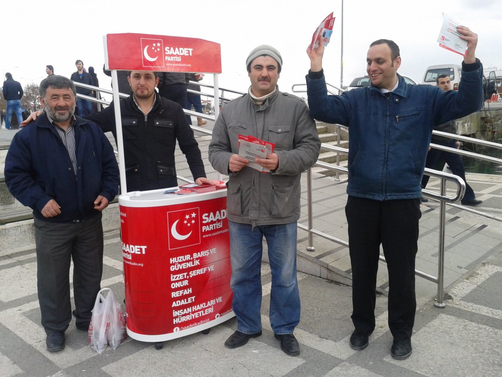 Saadet Gençliği Çalışıyor