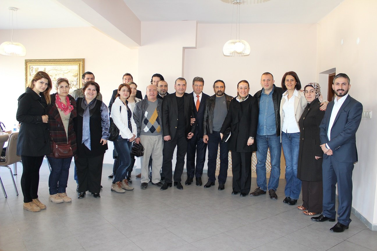 Tahir Sert:Siyasetin Nabzı Kuaförlerde Atar