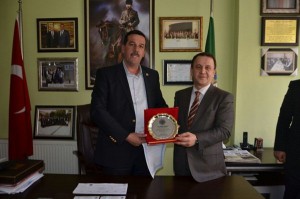 Ziraat Odası’ndan Işıklar’a plaket