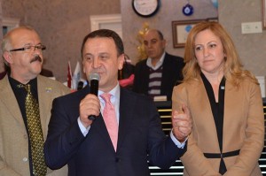 Işıklar’dan Kuaförlere Yemek