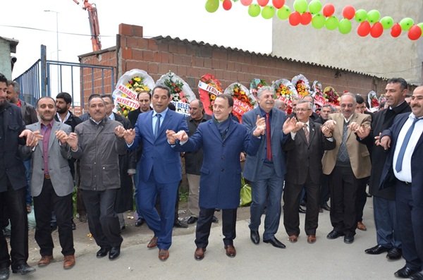 “Bizi bölmek isteyenlere en güzel cevap çektiğimiz halaydır”