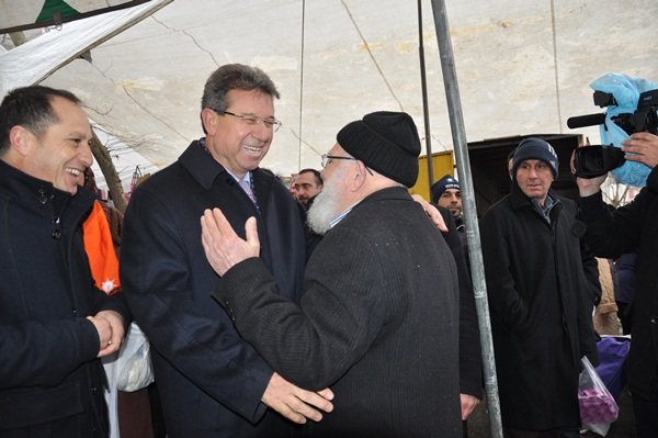 Tahir Sert kapalı Pazaryeri sözü verdi