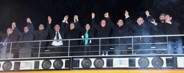 AKP’den Danamandıra Ziyareti