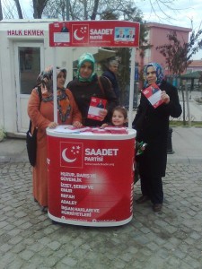 Saadet Partisi Kadın Kollarından Ortaköy Çıkarması
