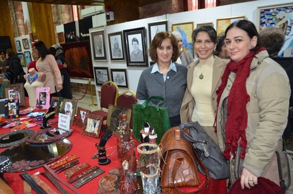 Elimin Emeği Karma Sergisi Yoğun İlgi Gördü