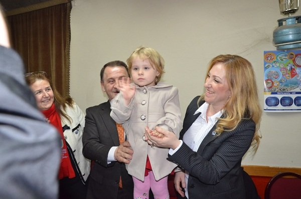 Hangi yüzle karşınıza gelecek?