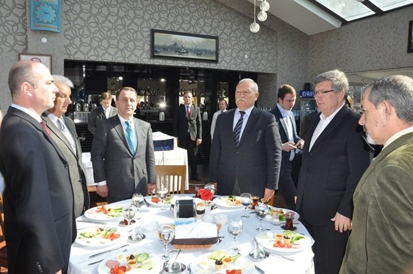 Işıklar: Olaylar milli dava haline geldi