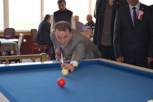 Işıklar ve ekibi Gümüşyaka’da esnaf ziyareti yaptı