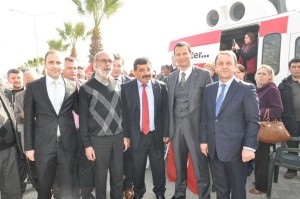 Işıklar ekibiyle sahili dolaştı