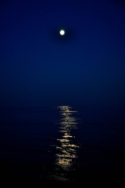 Marmara Denizinde Ay Işığı Büyüledi