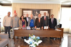 AKP Meclis Üyeleri ve CHP Sultangazi Işıklar’ı ziyaret etti