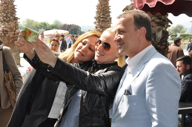 Işıklar’dan Annelere Dikiş Seti Hediyesi