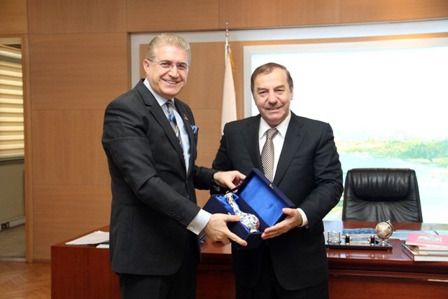 DR. Mustafa Aydın Başkan Kadıoğlu’nu ziyaret etti