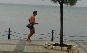 Silivri Sahilinde Çırılçıplak Koştu