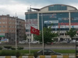 Silivri’de Bayraklar Yarıya İndirildi