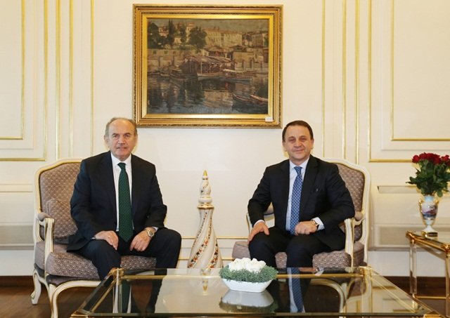 Başkan Işıklar Kadir Topbaş’ı ziyaret etti