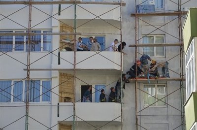 6’ncı Kattan 4’üncü Kata Düştü