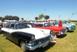 Tarihi Köprüde “Klasik Otomobil” Nostaljisi