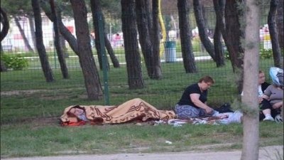 Deprem Olacak Söylentisi Geceyi Sokakta Geçirtti!