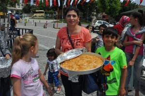 Dostluklar Açılan Böreklerle Pekişti