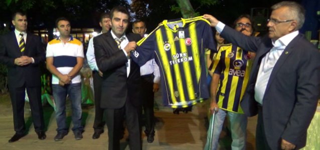 Fenerbahçeliler şampiyonluğu yemekte kutladı
