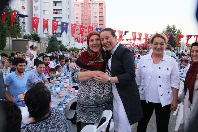 Gelenek Bozulmadı İlk İftar Kiptaş’ta Kuruldu