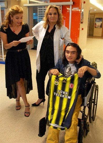 Fenerbahçe sevgisi ayağa kaldırdı