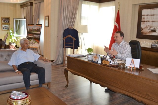 İsmet Sezgin’den Işıklar’a Ziyaret