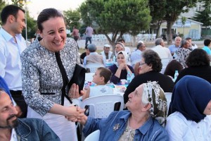 Gümüşyaka’da 2500 Kişi İftarda Buluştu