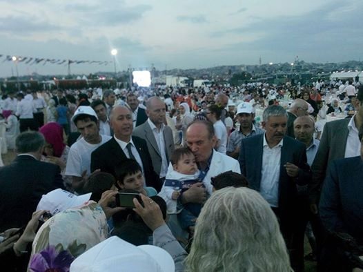 Yetim çocuklar İstanbul iftarında buluştu
