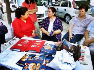 Akkiraz, CHP’li kadınlara destek verdi