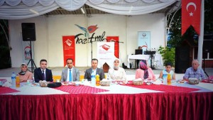 Coca-Cola’yı Protesto Eden Vali Fanta İçti