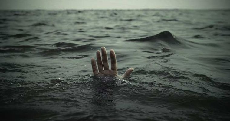 Denizde Kaybolan 17 Yaşındaki Gençten Haber Yok