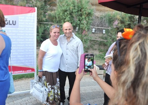 Kahraman Tazeoğlu ile Bamb’aşk’a Bir Söyleşi