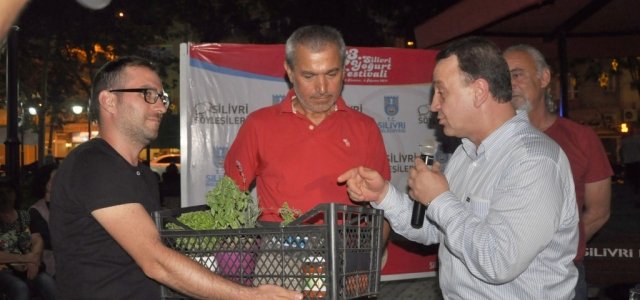 Abbas Güçlü Eğitimin Önemine Dikkat Çekti