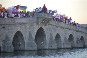 Büyükçekmece’de Festival Meşalesi Yakıldı