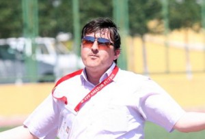 ÖZNAKKAŞSPOR ZİRVEDE TEK BAŞINA