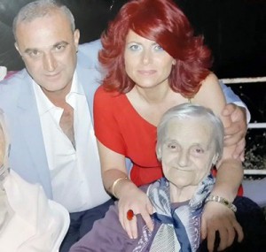 ENİS ELMAS ANNESİNİ KAYBETTİ