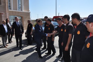 AK PARTİ İLÇE BAŞKANI KARAKAŞ İTFAİYECİLERİ UNUTMADI