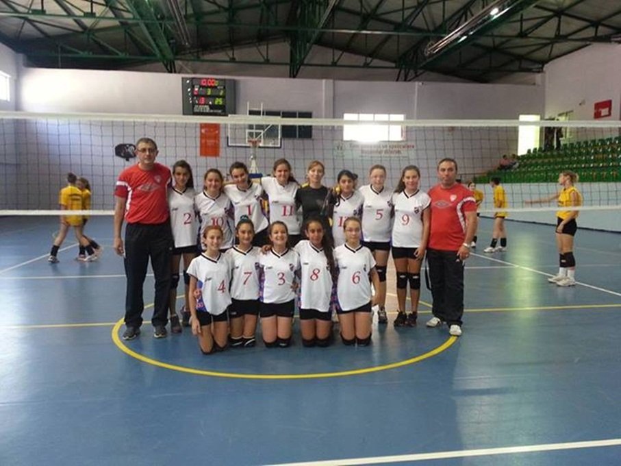 KÜÇÜK BAYANLARDAN BÜYÜK İŞ