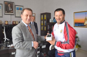 YAVUZASLAN  ÖDÜLLENDİRİLDİ