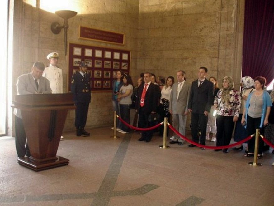 ŞABAN BÜBER BU GÜN FENER`DE  TOPRAĞA VERİLİYOR