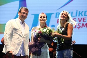 Candan Erçetin, Beylikdüzünde Konser Verdi