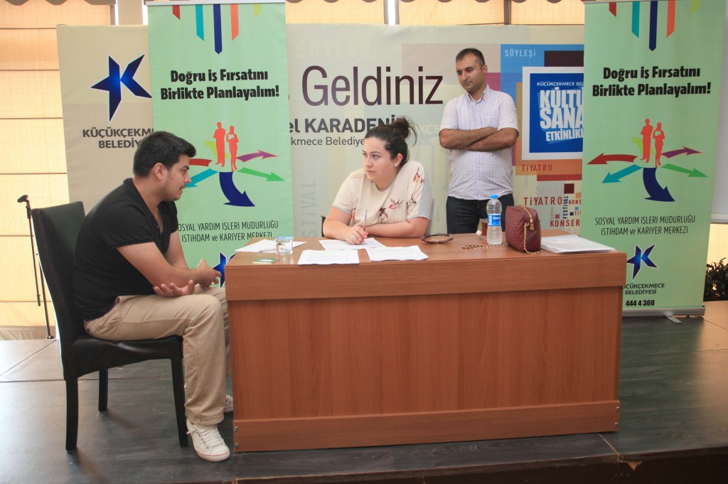 İstihdam Masası Küçükçekmeceli İşsizleri Sevindirdi